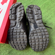 Load image into Gallery viewer, Nike Zoom Vomero 5s Size 9
