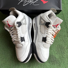 Load image into Gallery viewer, Jordan White Cement 4s Size 9.5
