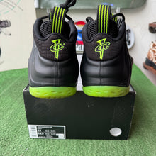 Load image into Gallery viewer, Nike Black Volt Foamposites Size 13
