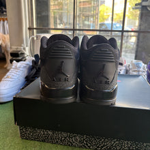 Load image into Gallery viewer, Jordan Black Cat 3s Size 9.5
