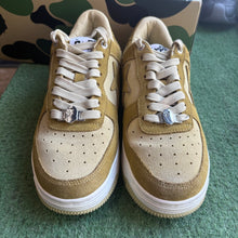 Load image into Gallery viewer, Bape Suede Yellow Bapestas Size 8
