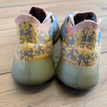 Load image into Gallery viewer, Yeezy Blue Oat 380s Size 6
