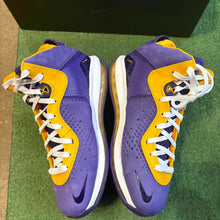 Load image into Gallery viewer, Nike LeBron Lakers 8s Size 10
