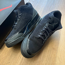 Load image into Gallery viewer, Jordan Black Cat 3s Size 12.5
