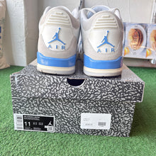 Load image into Gallery viewer, Jordan Lucky Shorts 3s Size 11
