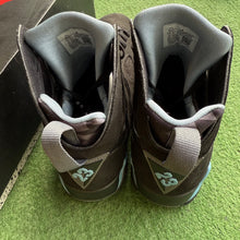 Load image into Gallery viewer, Jordan Chambray 7s Size 10.5
