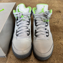 Load image into Gallery viewer, Jordan Green Bean 5s Size 8.5
