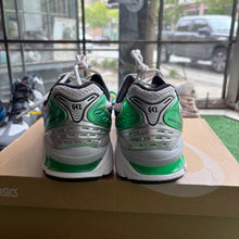 Load image into Gallery viewer, ASICS Malachite Green Gel Kayano 14s Size 9
