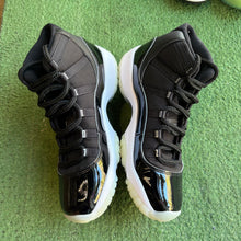 Load image into Gallery viewer, Jordan 72-10 Size 7Y

