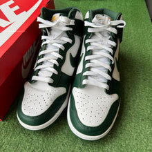 Load image into Gallery viewer, Nike Australia High Dunks Size 10.5
