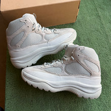 Load image into Gallery viewer, Adidas Yeezy Salt Desert Boots Size 9
