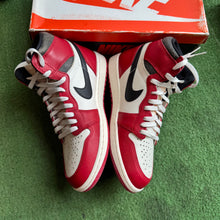 Load image into Gallery viewer, Jordan Lost And Found 1s Size 9
