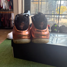 Load image into Gallery viewer, Nike Copper Foamposites Size 9
