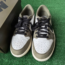 Load image into Gallery viewer, Jordan Medium Olive Low 1s Size 9
