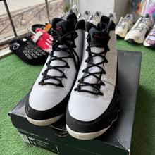 Load image into Gallery viewer, Jordan OG 9s Size 10.5
