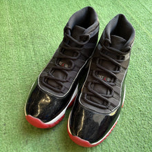 Load image into Gallery viewer, Jordan Bred 11s Size 11.5

