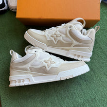 Load image into Gallery viewer, Louis Vuitton Skates Size 9UK
