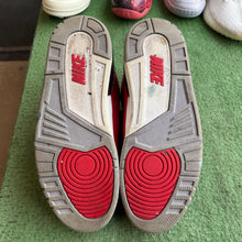 Load image into Gallery viewer, Jordan Unite 3s Size 10
