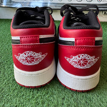 Load image into Gallery viewer, Jordan Bred Toe 1 Lows Size 7Y
