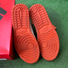 Load image into Gallery viewer, Jordan Starfish 1s Size 11W/9.5M
