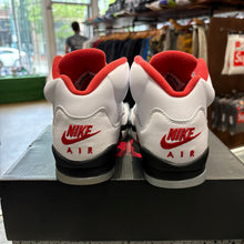 Load image into Gallery viewer, Jordan Fire Red 5s Size 5.5Y
