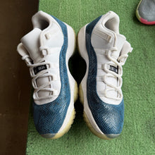 Load image into Gallery viewer, Jordan Snake Skin Low 11s Size 12
