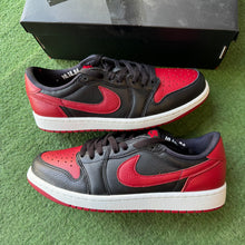 Load image into Gallery viewer, Jordan Banned Low 1s Size 9.5
