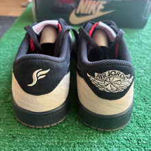 Load image into Gallery viewer, Jordan Solefly Low 1s Size 8.5
