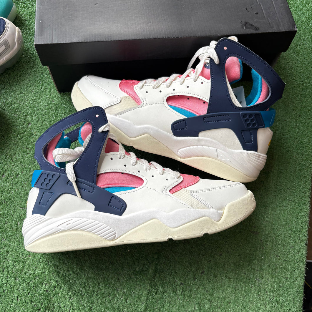 Nike Air Flight Huaraches Size 9