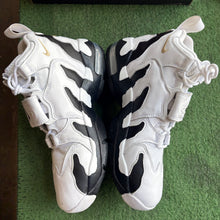 Load image into Gallery viewer, Nike Air Max DT 96s Size 9
