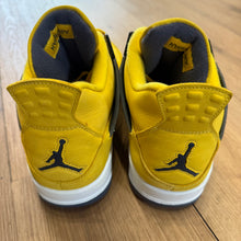 Load image into Gallery viewer, Jordan Lightning 4s Size 13

