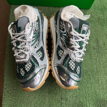Load image into Gallery viewer, Bottega Veneta Orbit Sneakers Size 40
