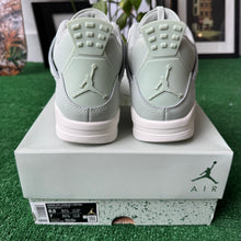Load image into Gallery viewer, Jordan Seafoam Sail 4s Size 8.5W/7M
