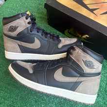 Load image into Gallery viewer, Jordan Palomino 1s Size 8
