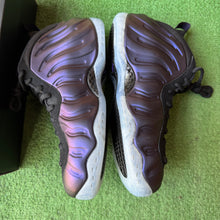 Load image into Gallery viewer, Nike Eggplant Foamposites Size 9.5
