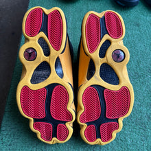 Load image into Gallery viewer, Jordan Melo 13s Size 7.5
