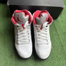 Load image into Gallery viewer, Jordan Fire Red 5s Size 6.5Y
