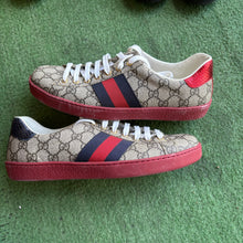 Load image into Gallery viewer, Gucci Aces Size 9UK
