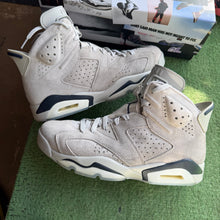 Load image into Gallery viewer, Jordan Georgetown 6s Size 10
