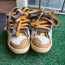 Load image into Gallery viewer, Lanvin Curbs Size 44
