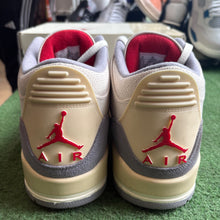 Load image into Gallery viewer, Jordan Muslin 3s Size 12
