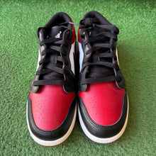 Load image into Gallery viewer, Jordan Bred Toe 1 Lows Size 7Y
