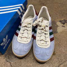 Load image into Gallery viewer, Adidas Blue Dawn Gazelle Indoors Size 8
