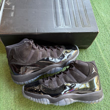 Load image into Gallery viewer, Jordan Cap And Gown 11s Size 8.5
