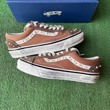 Load image into Gallery viewer, Vans Cocoa Brown Pearlized Old Skool 36s Size 8
