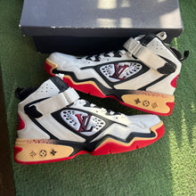 Load image into Gallery viewer, Louis Vuitton Trainer 2s Size 9.5UK
