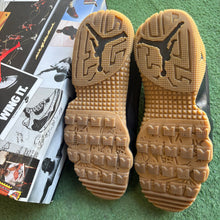 Load image into Gallery viewer, Jordan Black Light Gum 9s Size 9.5
