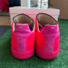 Load image into Gallery viewer, Maison Margiela Gats Size 44
