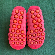 Load image into Gallery viewer, Nike Solar Red Mind 001 Slides Size 8
