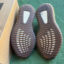 Load image into Gallery viewer, Yeezy Sand Taupe 350 V2s Size 9.5

